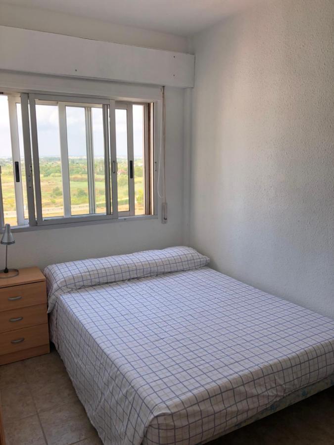 Apartamento En La Playa Apartment Валенсия Екстериор снимка